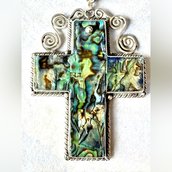 Sterling silver Large 3โ cross abalone inlay pendant scroll decorative bail - Picture 4 of 6